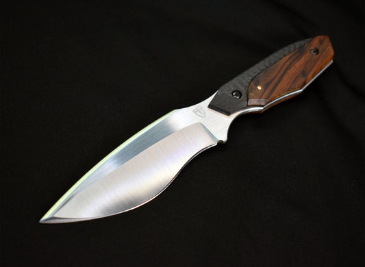 Caprica Six - 2025 model - Carbon fiber and Ironwood